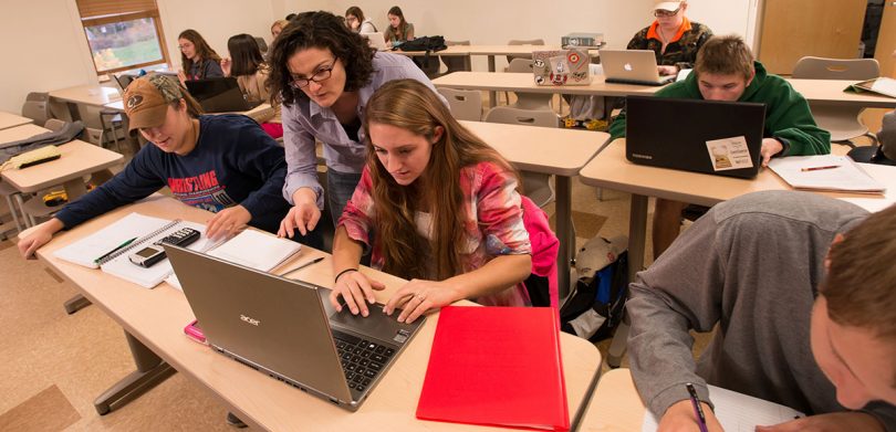 Dr. Carrie Diaz-Eaton in class